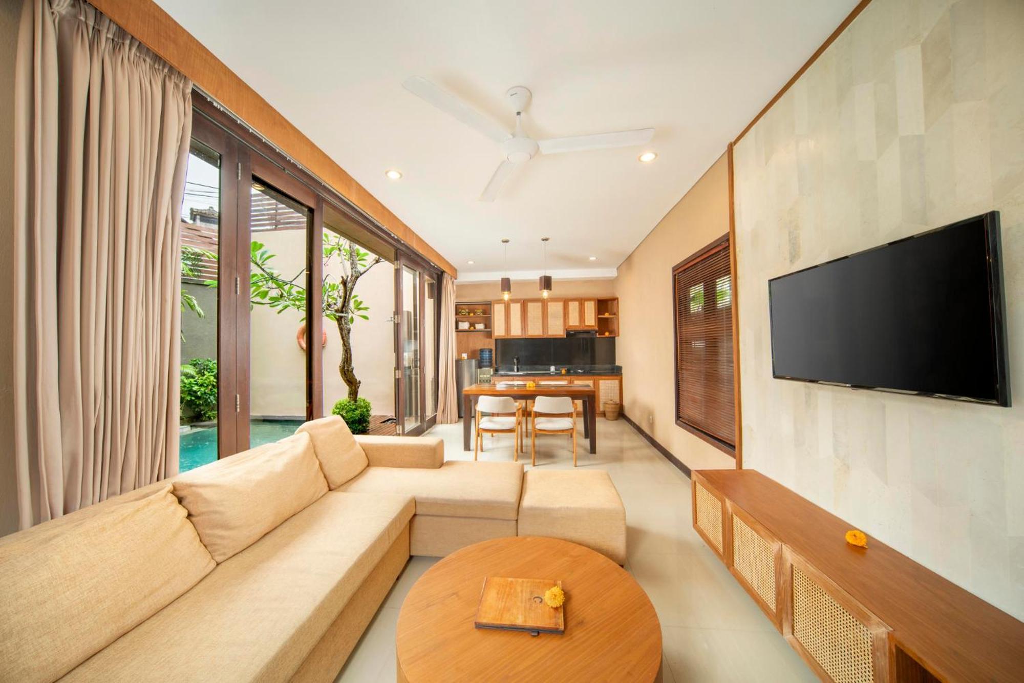 Canggu Circle Villa By Ini Vie Hospitality Exterior foto